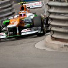 Nico Hülkenberg entre las curvas del circuito de Mónaco