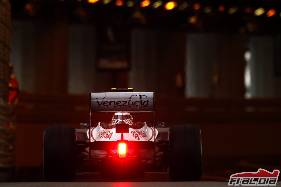 Bruno Senna entra en el túnel de Mónaco