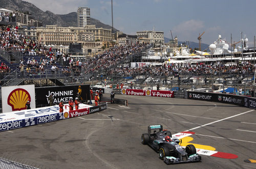 Michael Schumacher camino del mejor tiempo en Mónaco 2012