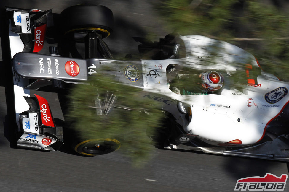 Kamui Kobayashi rueda durante la clasificación del GP de Mónaco