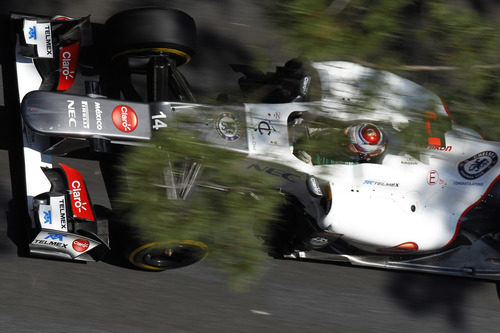 Kamui Kobayashi rueda durante la clasificación del GP de Mónaco