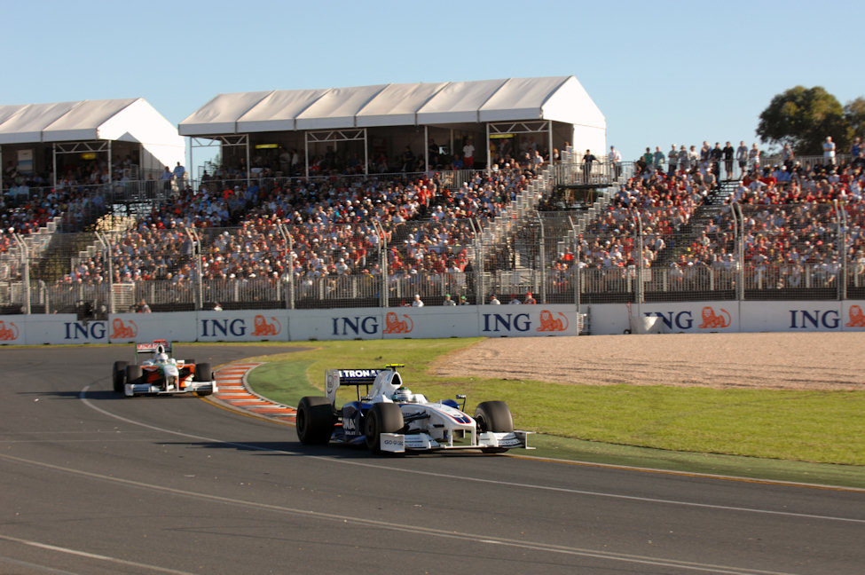 Heidfeld seguido por Sutil