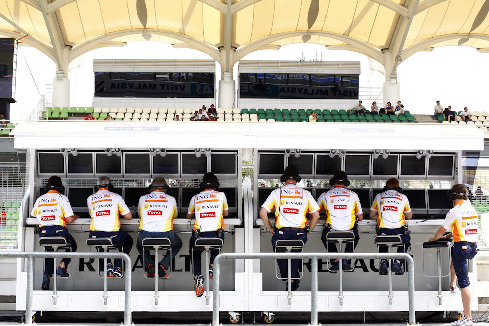 El muro del equipo Renault