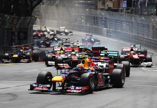 Mark Webber se mantiene primero en la salida del GP de Mónaco 2012