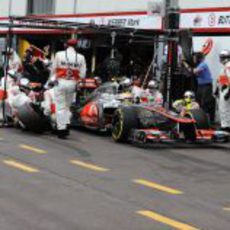 Parada en boxes de Lewis Hamilton en Mónaco 2012