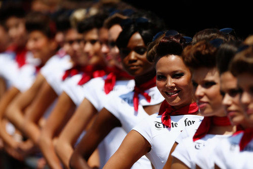 Las 'pitbabes' del GP de Mónaco 2012 muy sonrientes