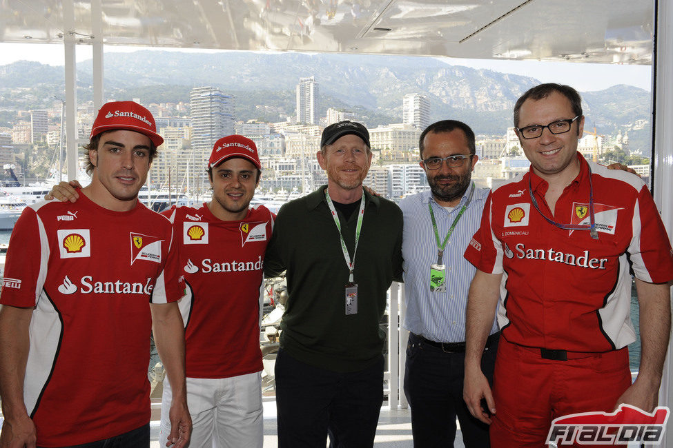 Alonso, Massa y Domenicali junto al director Ron Howard