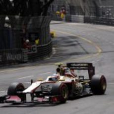 Narain Karthikeyan rueda en el Gran Premio de Mónaco 2012