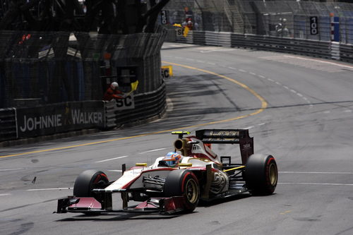 Narain Karthikeyan rueda en el Gran Premio de Mónaco 2012