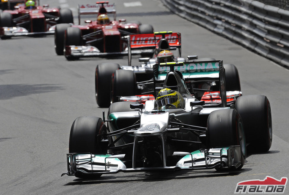 Nico Rosberg lidera el grupo en Mónaco
