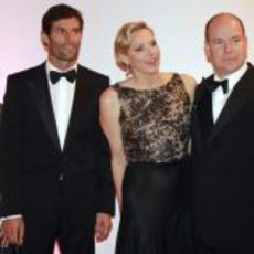 Los Príncipes de Mónaco con Mark Webber y su mujer en la gala de Mónaco