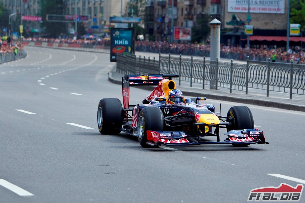 Daniel Ricciardo rueda con el Red Bull en Ucrania