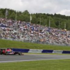 David Coulthard rueda en el Red Bull Ring con el monoplaza de F1