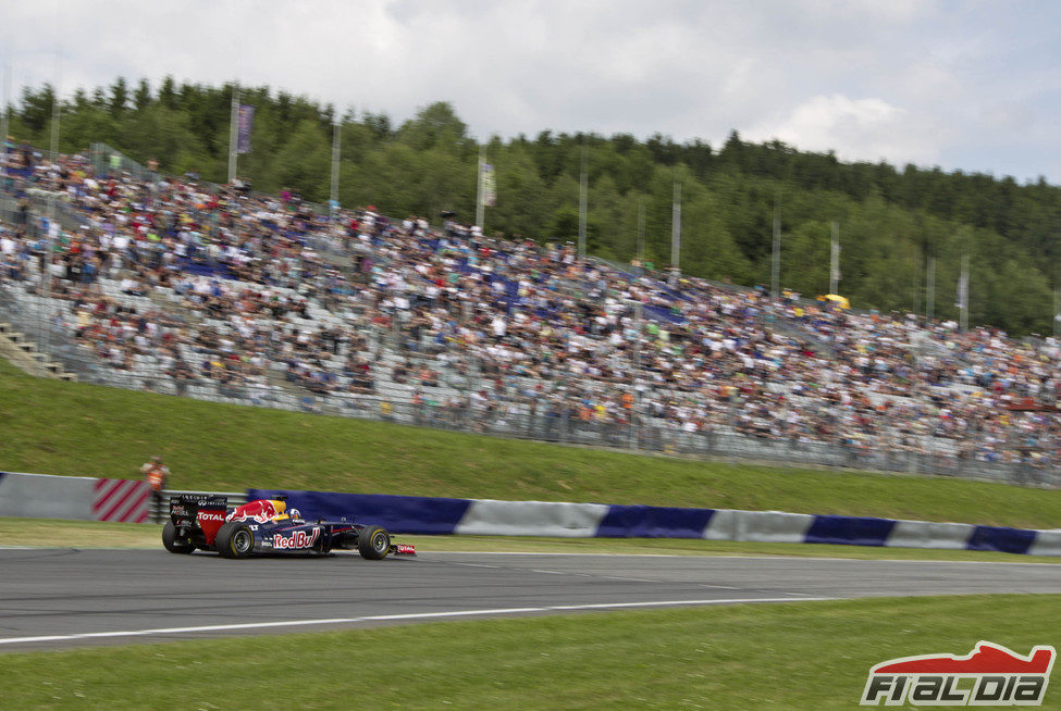 David Coulthard rueda en el Red Bull Ring con el monoplaza de F1