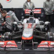 El McLaren MP4-26 espera su momento en Dublín