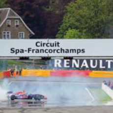 Exhibición de Daniel Ricciardo en Spa con Red Bull