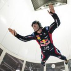 Mark Webber levanta el vuelo en Canadá