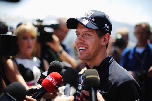 Sebastian Vettel atiende a la prensa en Canadá 2012