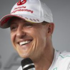 Michael Schumacher responde a la prensa en Montreal 2012