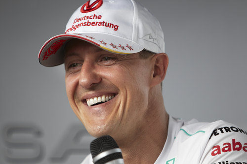 Michael Schumacher responde a la prensa en Montreal 2012