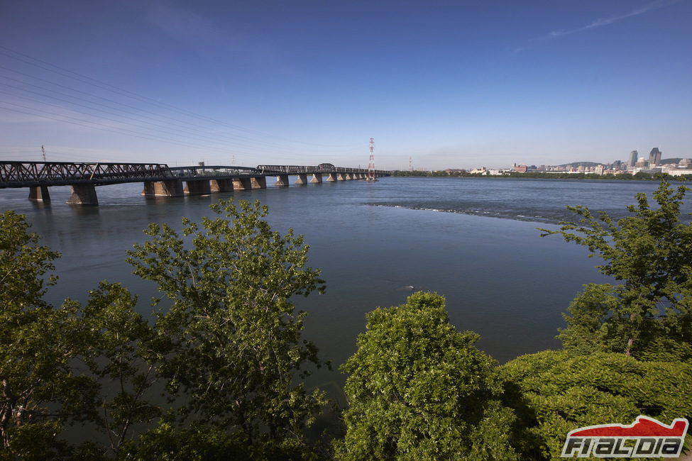 Río San Lorenzo de Montreal