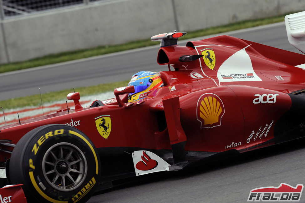 Fernando Alonso rueda con blandos en Canadá