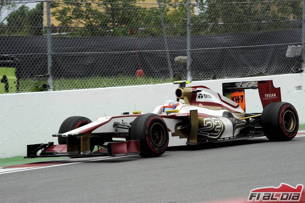 Narain Karthikeyan pasa cerca del muro en Canadá