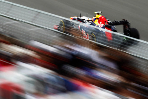 Mark Webber pilotando su RB8 en los libres del GP de Canadá