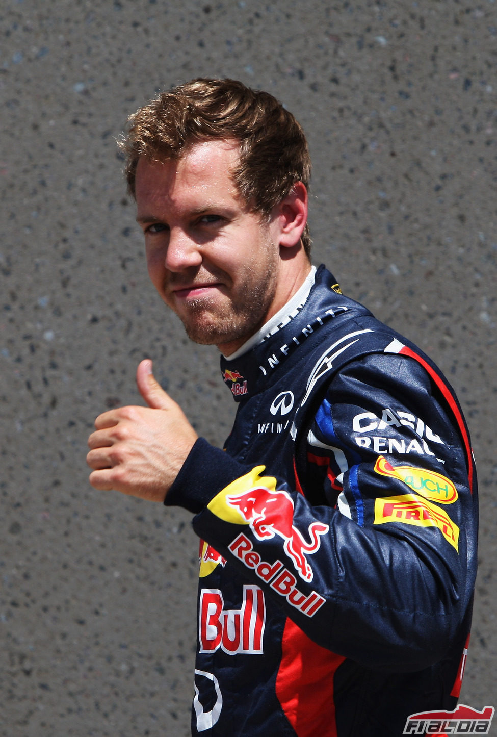 Sebastian Vettel con gesto de aprobación en Canadá