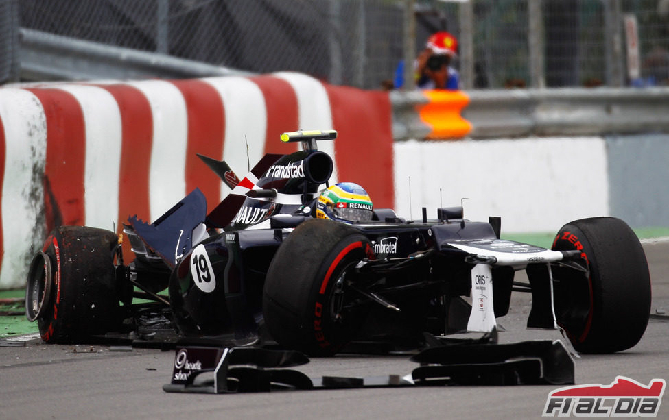Accidente de Bruno Senna en los libres del GP de Canadá 2012