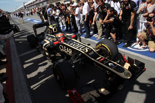 Romain Grosjean vuelve al pitlane