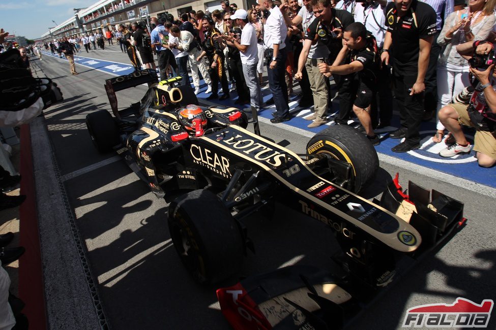 Romain Grosjean vuelve al pitlane