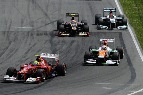 Felipe Massa trata de mantener posición en Canadá