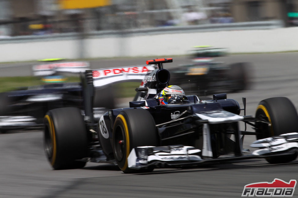 Pastor Maldonado vuela con los superblandos en Montreal