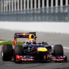 Mark Webber camina a la séptima posición en Canadá