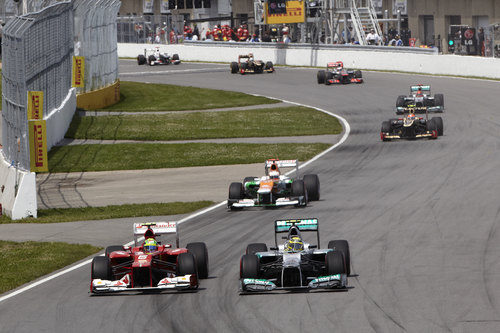 Pelea en la parte alta del Gran Premio de Canada