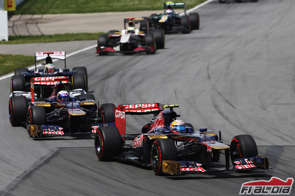 Los Toro Rosso por delante de Pastor Maldonado