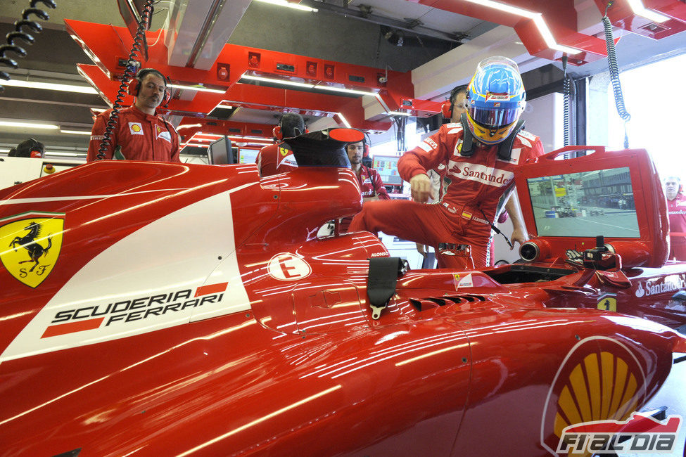 Fernando Alonso se sube al F2012