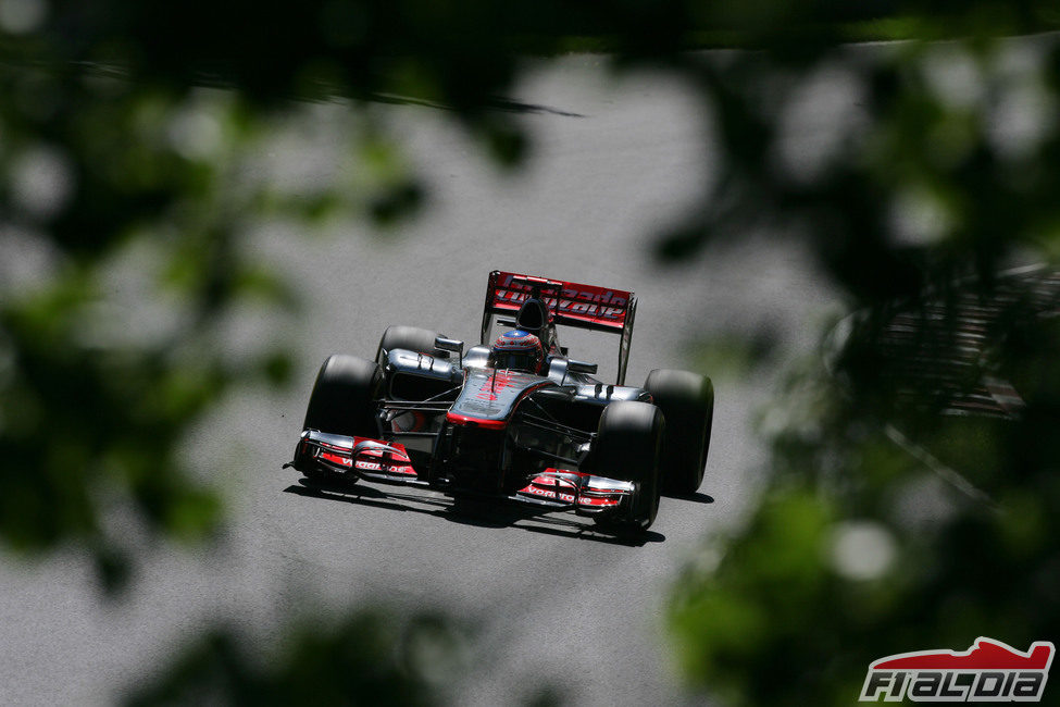Jenson Button clasificó en una discreta décima posición