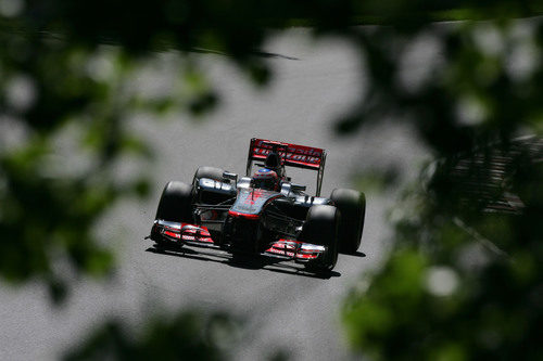 Jenson Button clasificó en una discreta décima posición