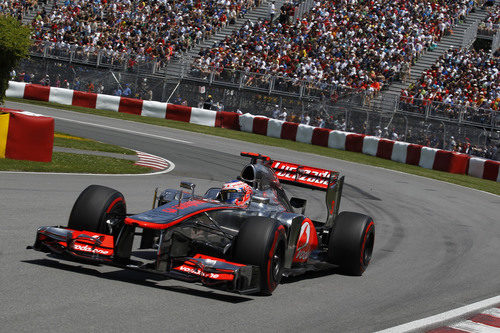 Jenson Button prueba los superblandos en clasificación