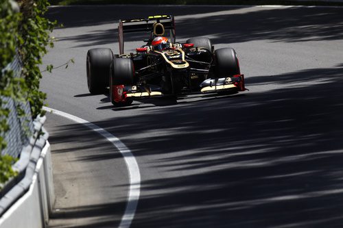 Romain Grosjean conduce el E20 por el trazado de Montreal