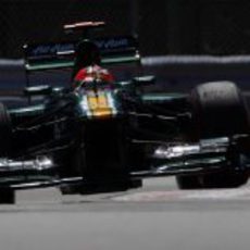 Heikki Kovalainen trata de progresar en los Libres 3 de Canadá