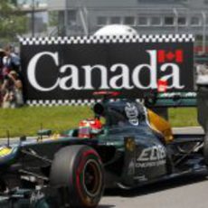 Heikki Kovalainen prueba los superblandos en Montreal