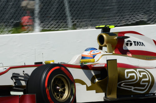 Narain Karthikeyan prueba los superblandos en Montreal