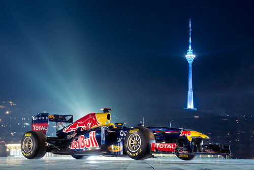 El RB7 en la noche de Bakú