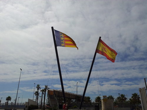 Banderas de la Comunidad Valenciana y de España en el VSC
