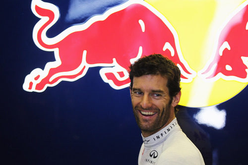 Mark Webber muy sonriente en Valencia