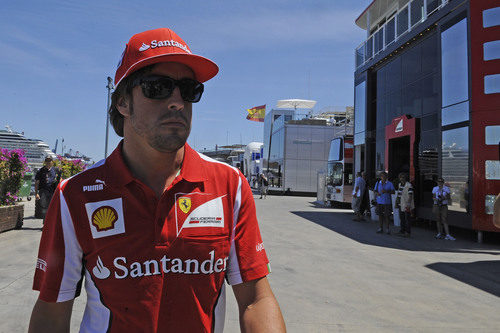 Fernando Alonso en el circuito urbano de Valencia