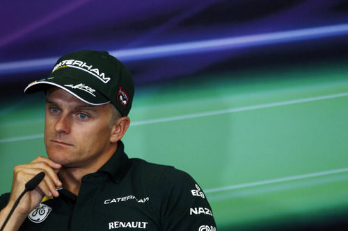 Heikki Kovalainen en la rueda de prensa de la FIA del jueves